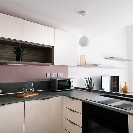 Scenic Seafront Duplex Apartment In Sliema Dış mekan fotoğraf